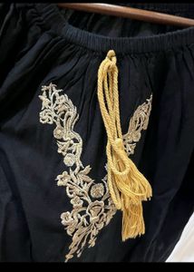 Embroidered Black Top 🪡✨