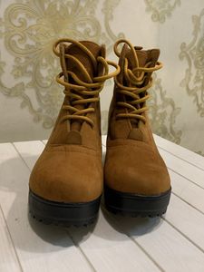 Woman boot