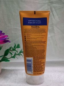 Vaseline Healthy Bright Gluta-Hya SPF 50