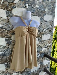 🎀Beige Flared Strap Top