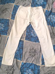 New White Jeans Brand [ Musician ]