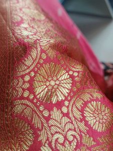 Women Saree n Blouse