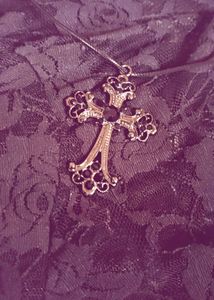 Chunky cross necklace