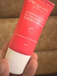 Dot &amp; Key Strobe Cream