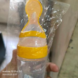 Spoon Feeding Bottle