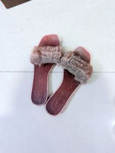 Catwalk & Metro Flats Size 7 Each 800 Coins