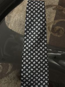 BRAND NEW TIE