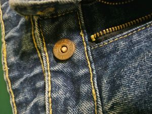 Women&#39;s Jeans