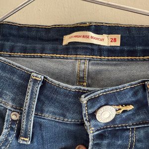 Levis Bootcut Jeans