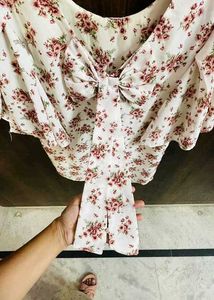 Chic Floral Print Ruffle Sleeve Top