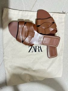Zara Flats
