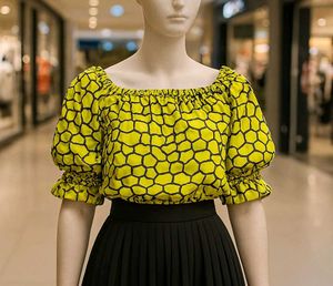 Beautiful 💛🖤 Tiger 🐯 Print Tuck In Top