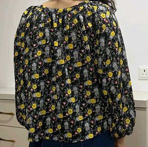 Floral Cold Shoulder Top – Elegant &amp; Trendy