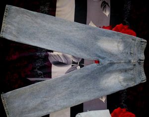 Urbanic Straight Ripped Jeans