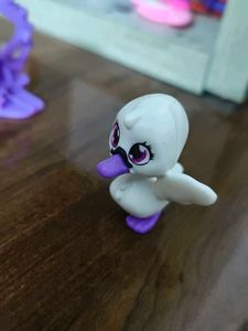 Cute Swan Toy Figurine from kinderjoy