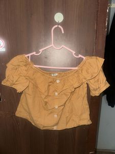 Off-shoulder Top