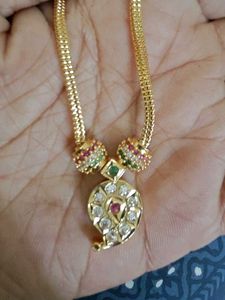 Sparkling Gold-Tone  Pendant Necklace