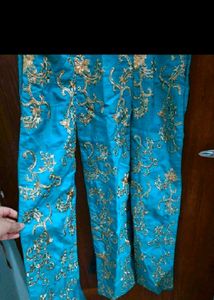 Gown Set