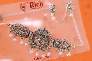 Silver Tone Jewelry Set