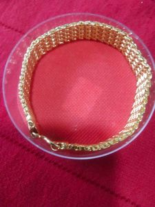Tranding Men Or Boys Hand Breclet Gold