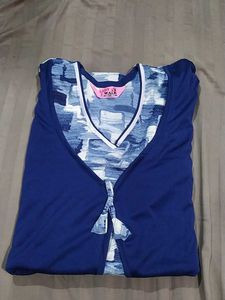 Green &#39;Lady of Walk&#39; Nightgown