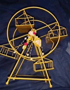 Metal Giant Wheel Antique Piece