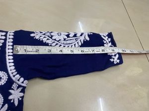 Kids Embroidry Kurti ( 6-7 Yrs)