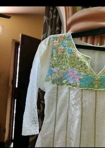 Floral Embroidered Kurta