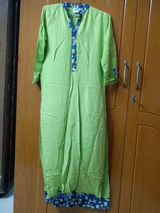 Green Side Open Chinese Collar Kurti