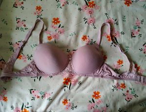 Lightly Paded T-shirt Bra