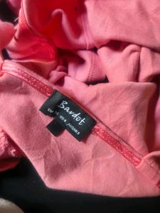 I. CUTE TOP