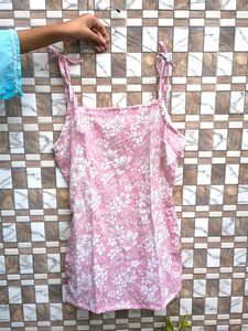 Strapped Short Kurti 🌷🤍