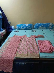 Its a Suit Set Long Kurti With Palazo Dupatta