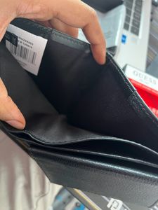 Guess Black Leather Men&#39;s Wallet (31GU22X003)