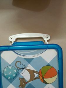 BOX FOR CHILDREN TO KEEP STATONARY