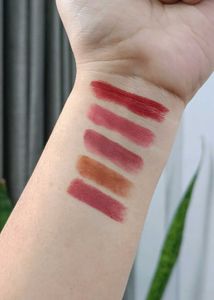 Mamaearth Moisture Matte Longstay LIPSTICK