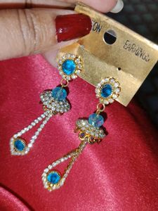 Blue Earing