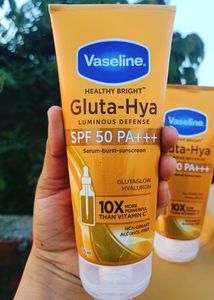 1 Plum Body Lotion &amp; Vaseline Sunscreen
