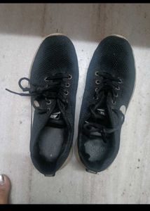 Women Nike Sports Shoes