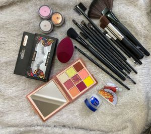 MINI MAKEUP COMBO