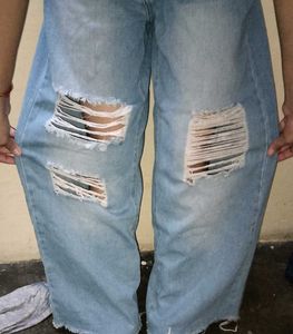 Ripped Wide baggy Jeans