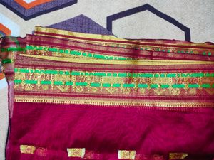 Bandhani Print Maroon Saree