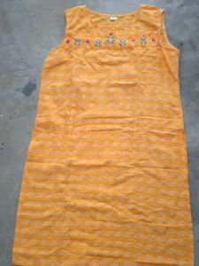 Floral Embroidered Sleeveless Top