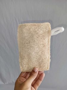 Natural Loofah Bath Scrub – One Piece✨