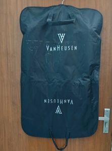 VAN HUESEN Women's Suit