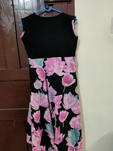 Sleeveless Floral Print Top
