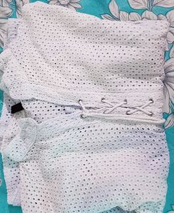 White NET TOP