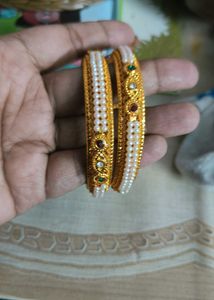 white pearl bangle