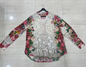 🌸 Rose Garden Chic! Mandarin Collar Tunic 🤩