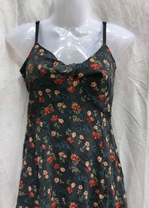 432011. Floral Print Dress